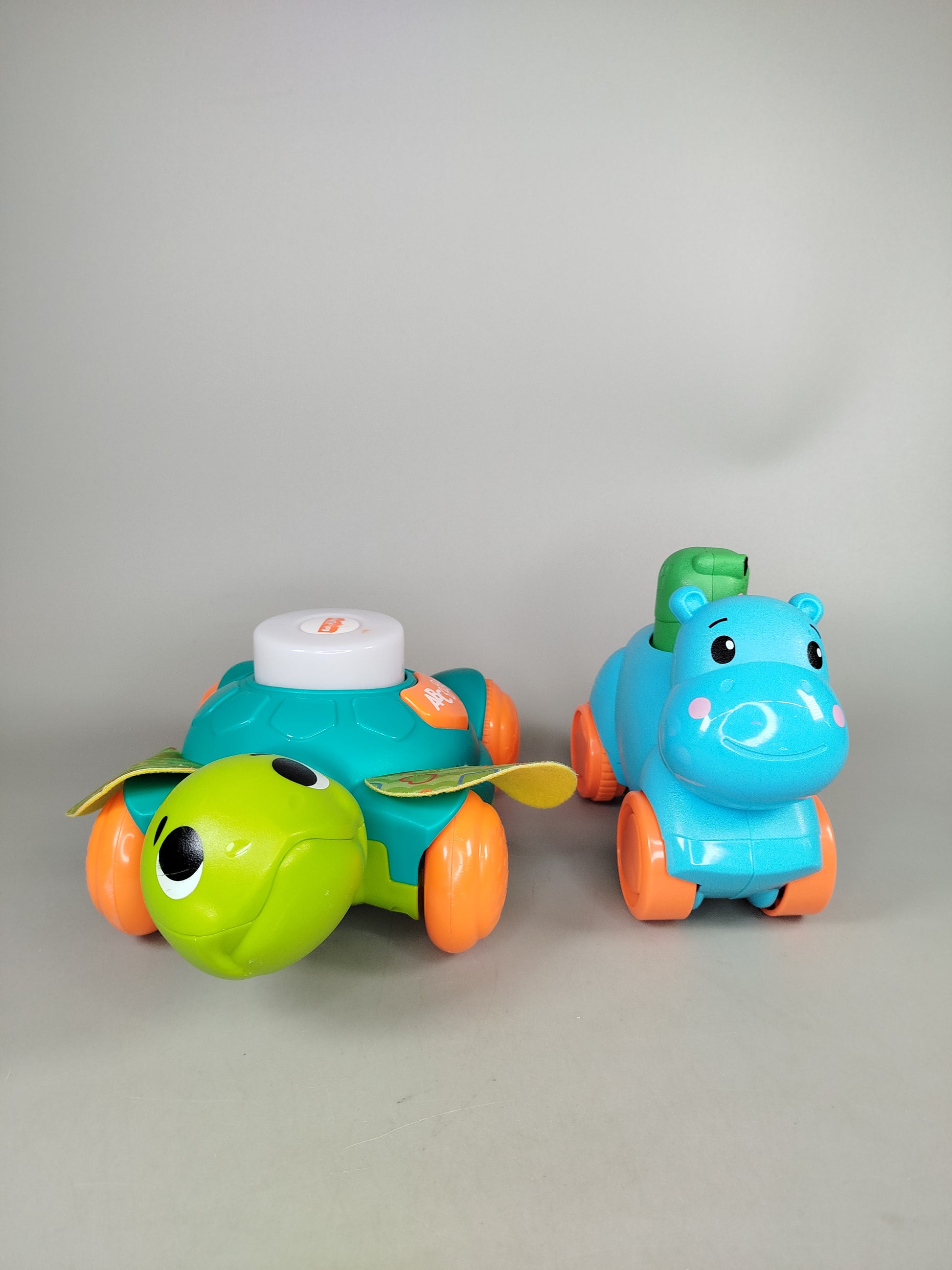 Chicco & Fisher-Price Rutschtiere Set von 2 – Schildkröte & Nilpferd  