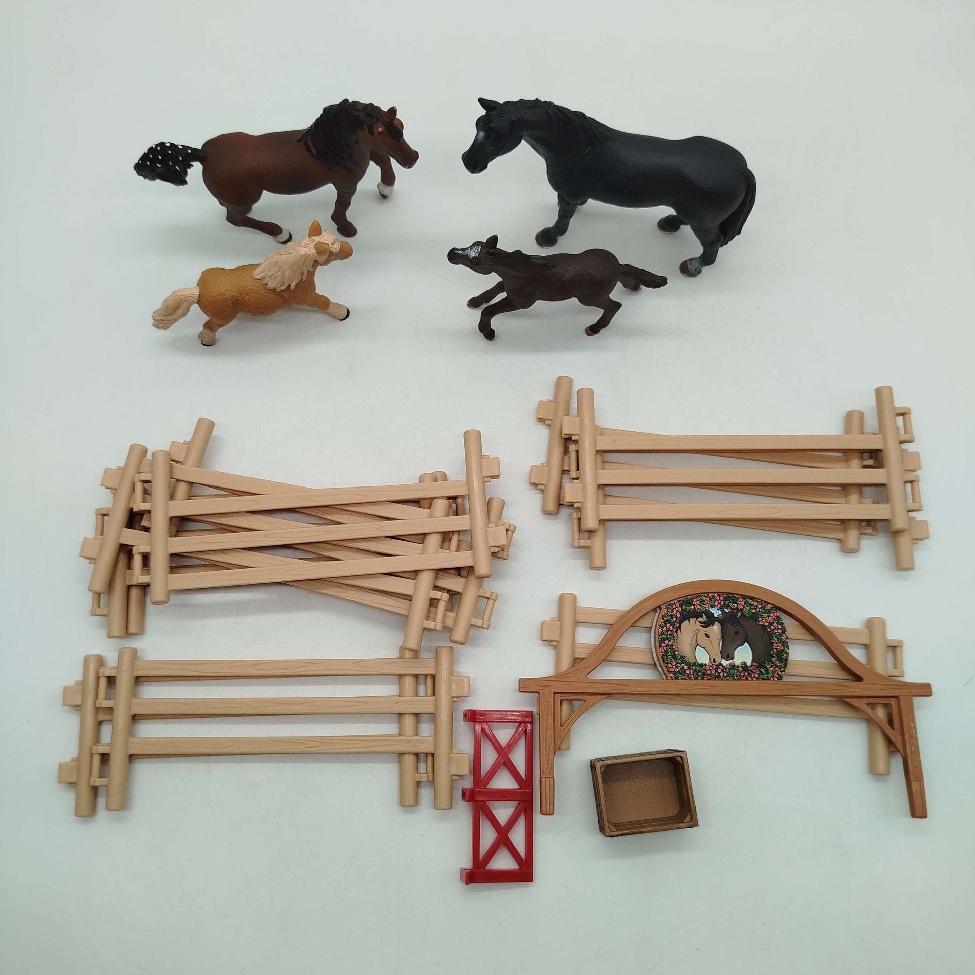 Schleich Bundle Pferde 4 Figuren & Zaun, gebraucht, ab 3 4 5 Jahre | ✅ geprüft 
