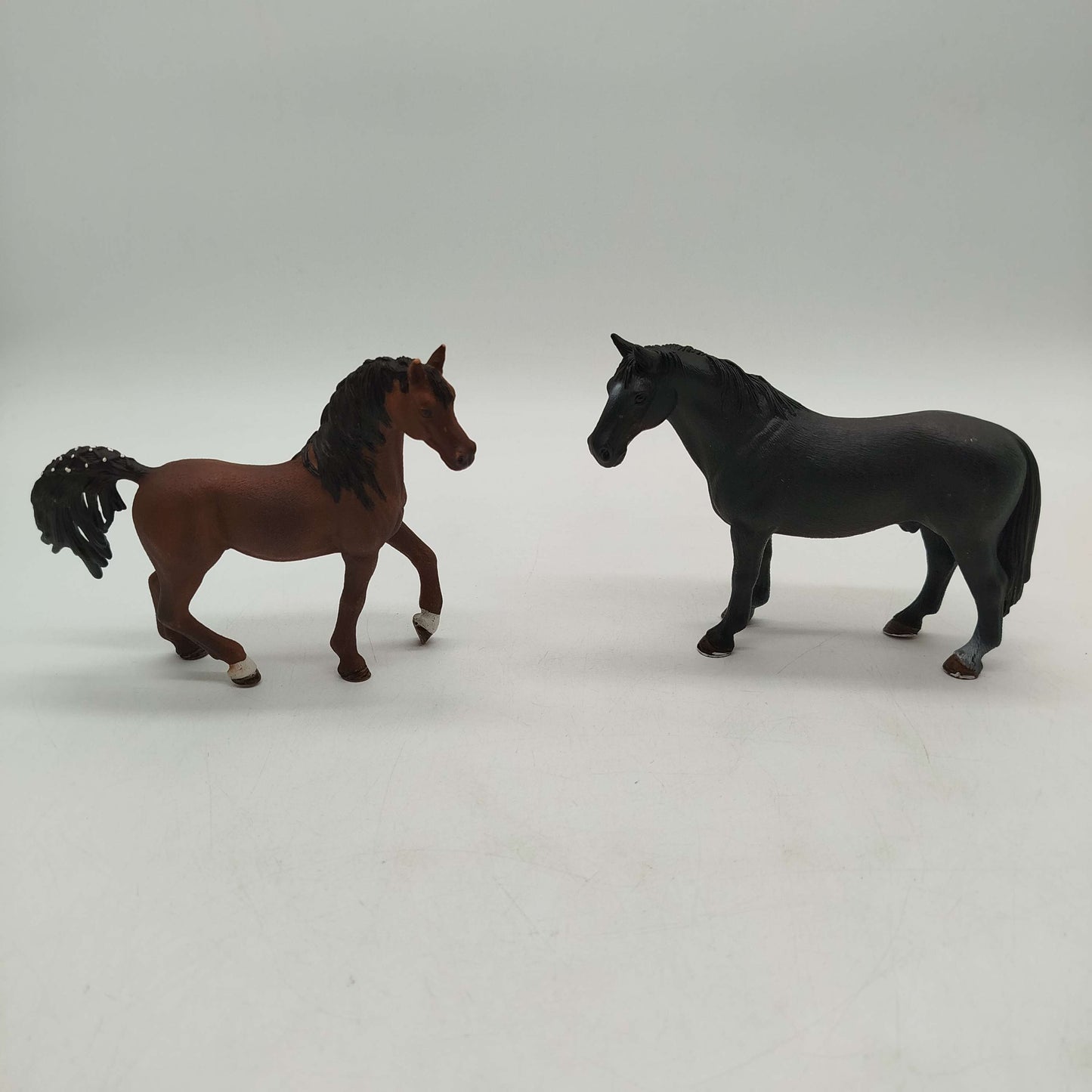 Schleich Bundle Pferde 4 Figuren & Zaun, gebraucht, ab 3 4 5 Jahre | ✅ geprüft 