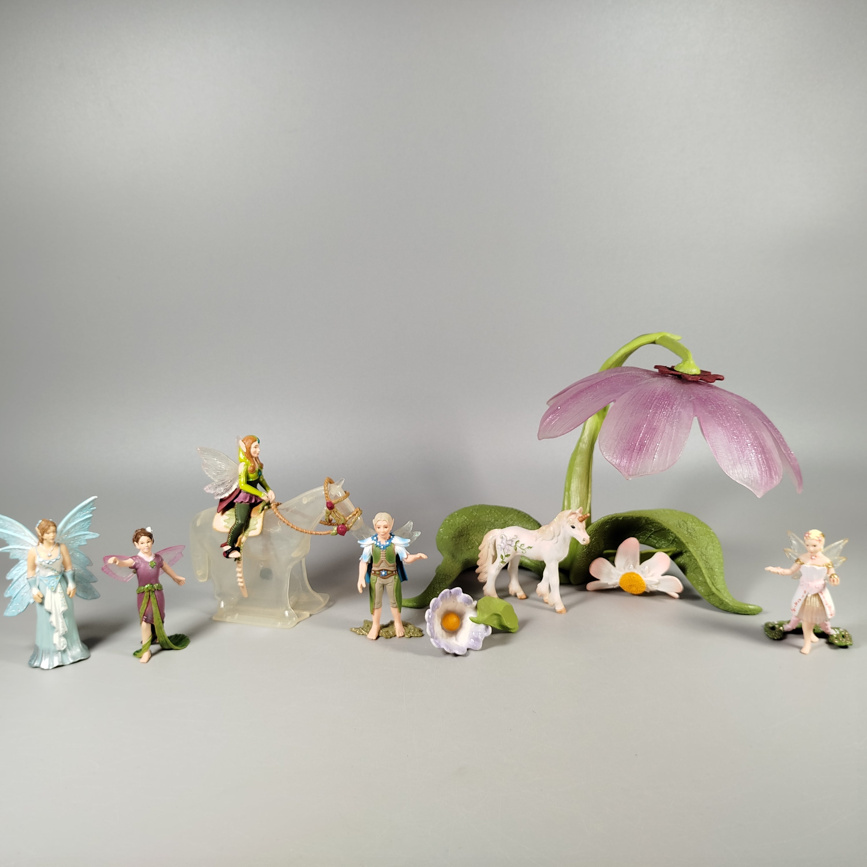 Schleich Feenwelt Set von 6 Figuren, Einhorn & Blume
