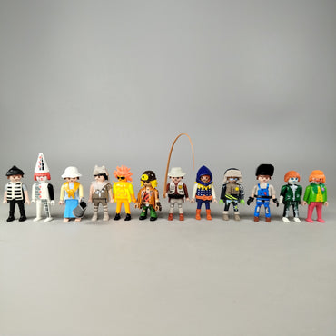 Bundle Playmobil Set von 12 Figuren & 4 Tiere
