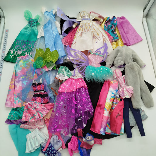 Bundle Puppenkleidung & Accessoires für Modepuppen