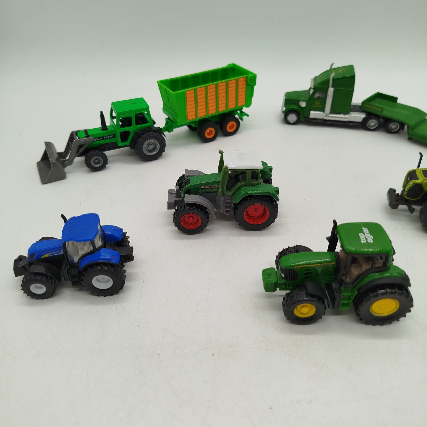 CLAAS Bundle Traktor & LKW Set von 7 Modellautos