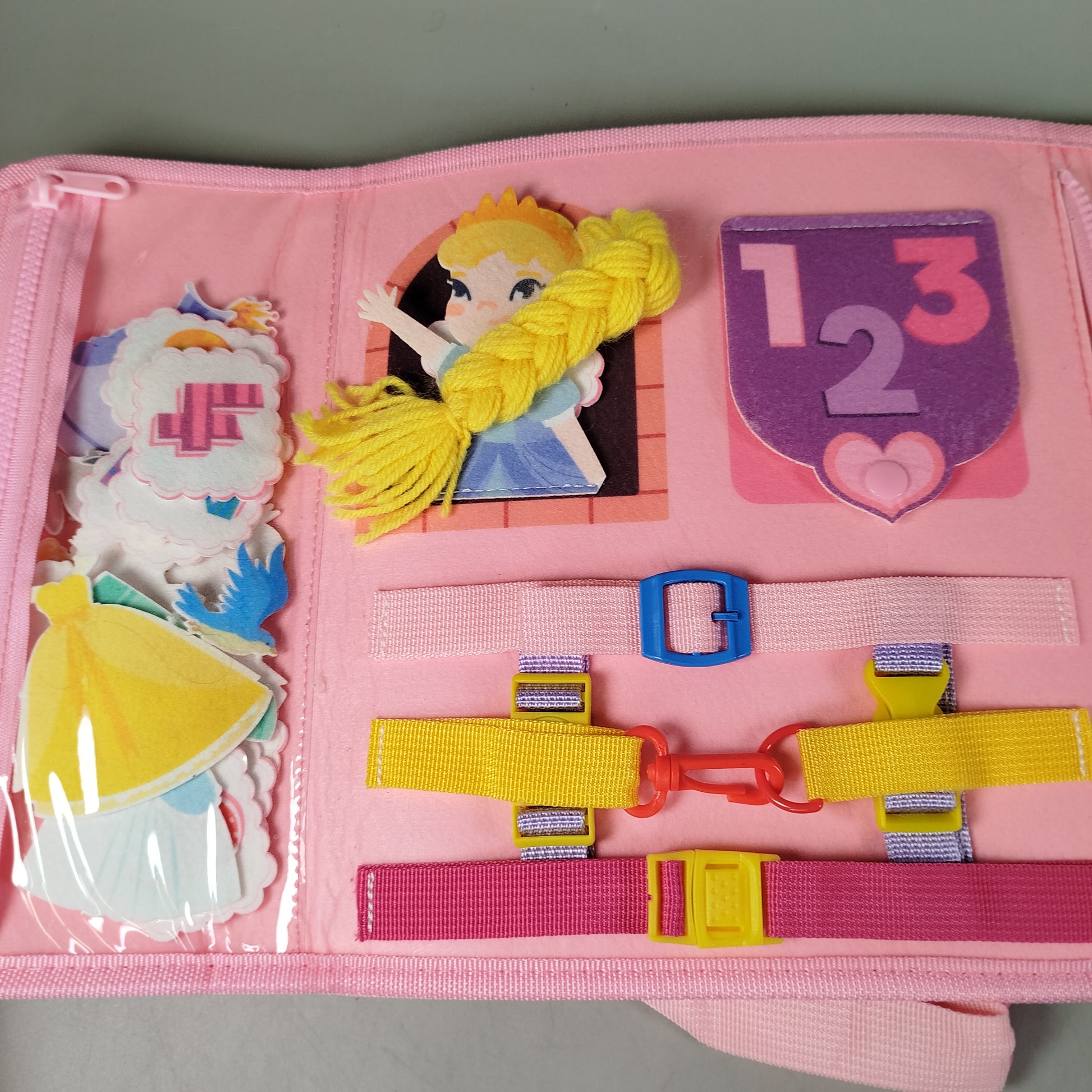 hahaland Busy Board Aktivitätsbuch, gebraucht, ab 2 Jahre 