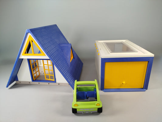 Playmobil Ferienhaus Spielset mit Fahrzeug und Garage – ohne OVP, gutem Zustand