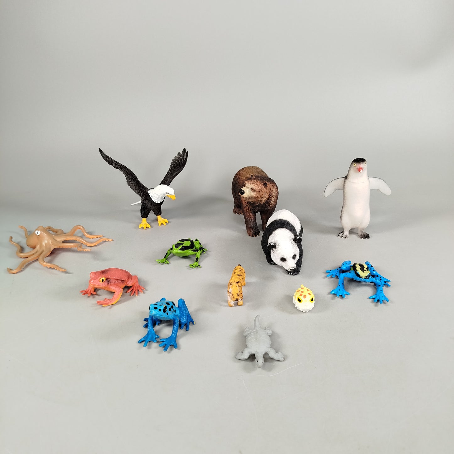 Tierfiguren Set von 12 – Wildtiere & Meeresbewohner, sehr gut