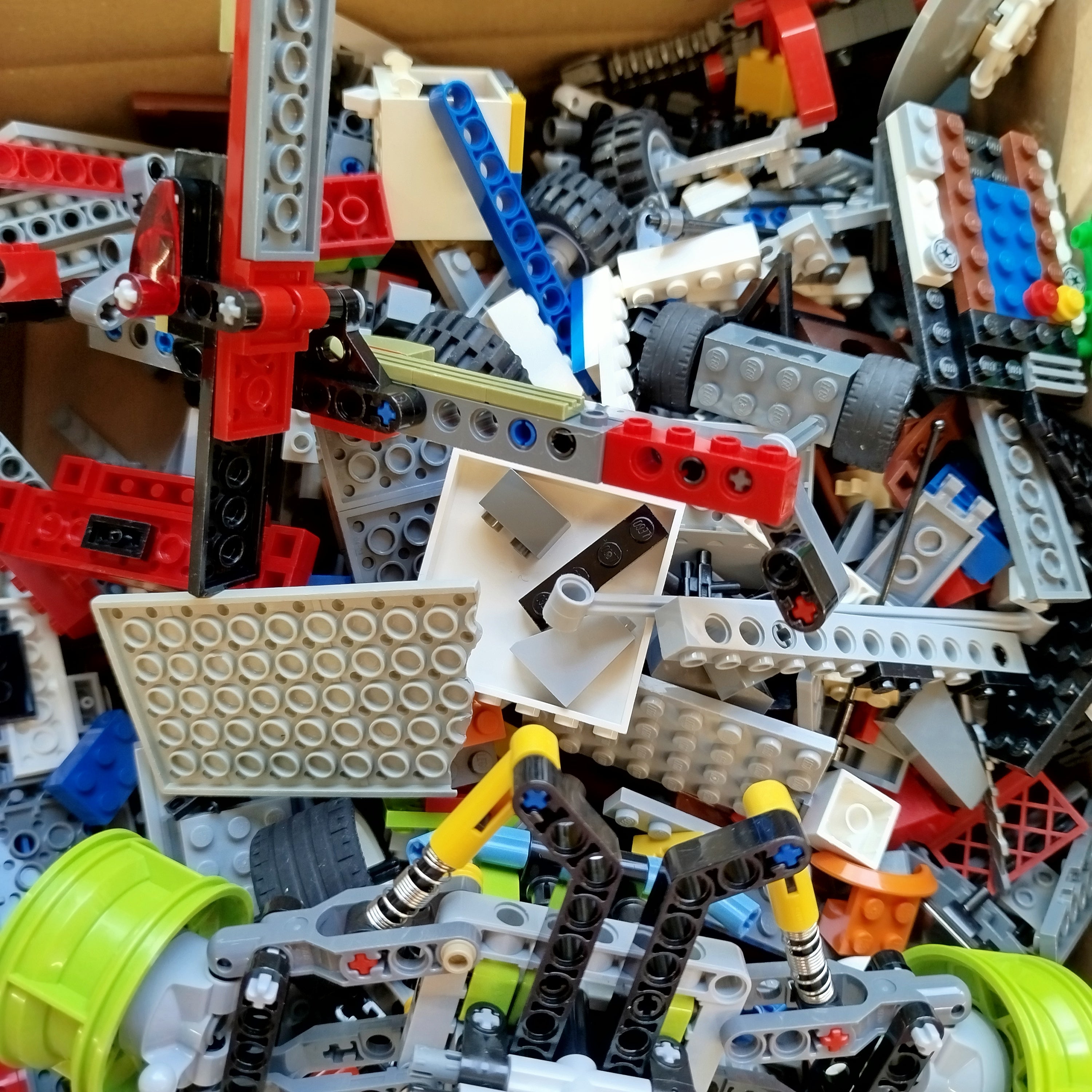 LEGO & Technic Konvolut ca. 2 kg, sehr guter Zustand