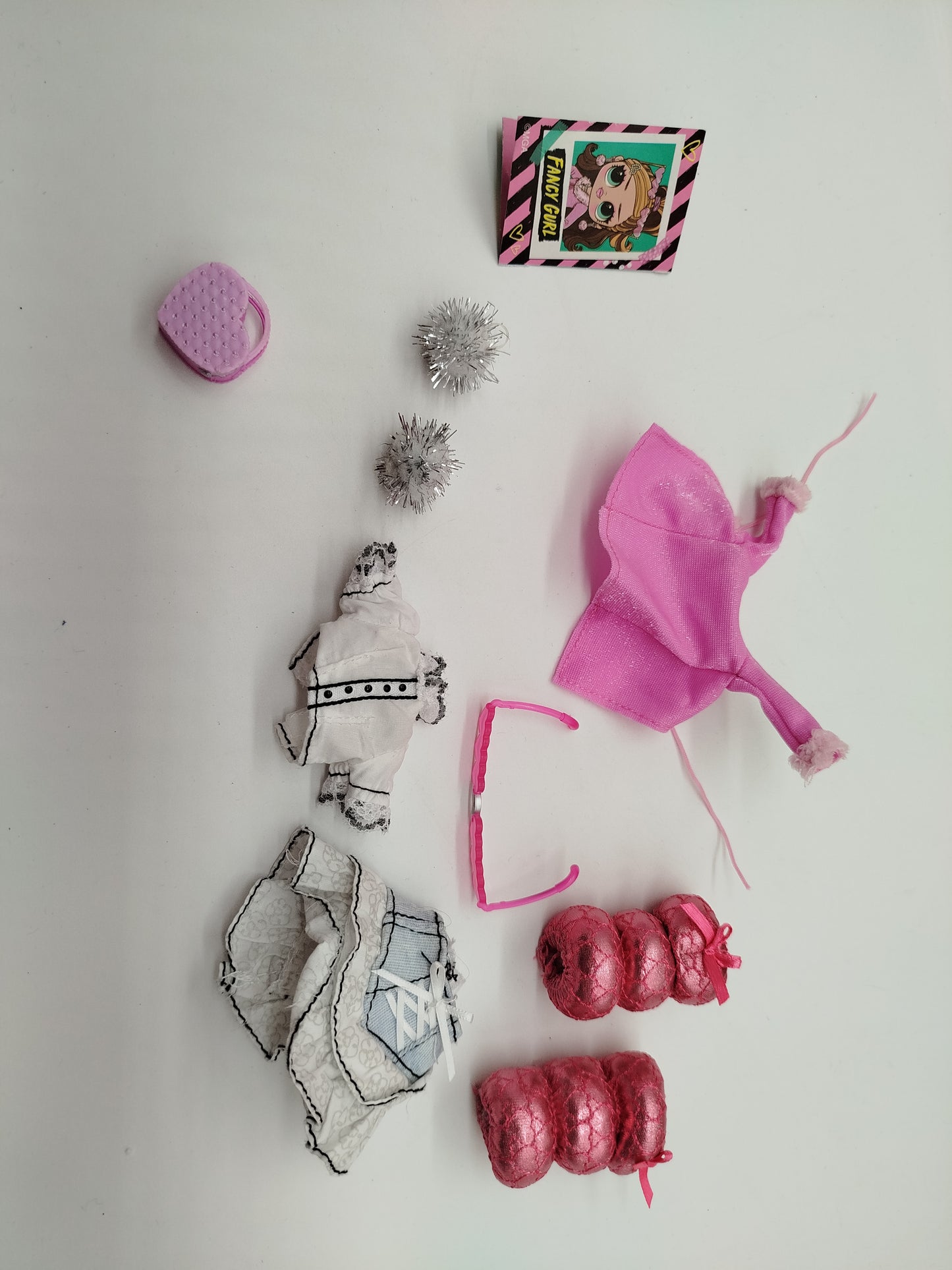 L.O.L. Surprise! Bundle - O.M.G. Fancy Girl Modepuppe & Cabrio