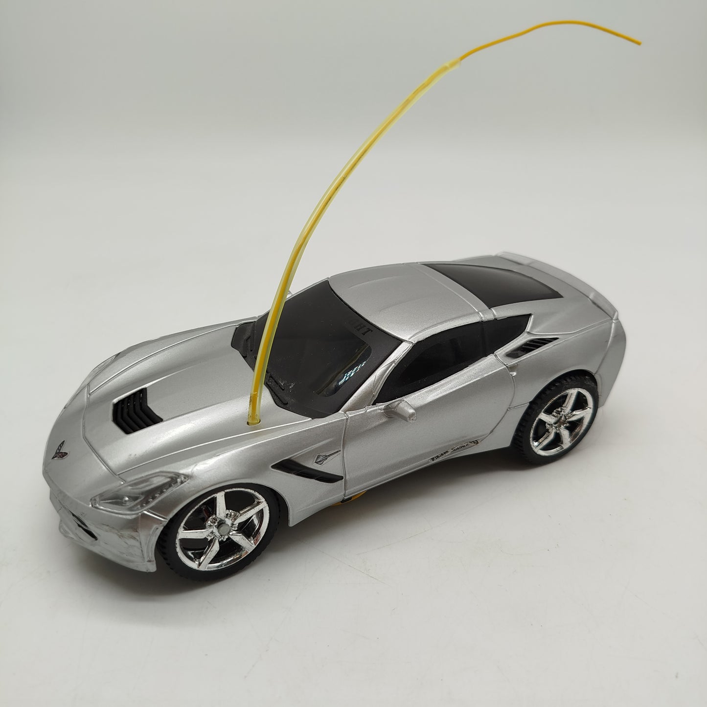 New Bright RC Auto – Silberner Sportwagen mit Fernbedienung, gut