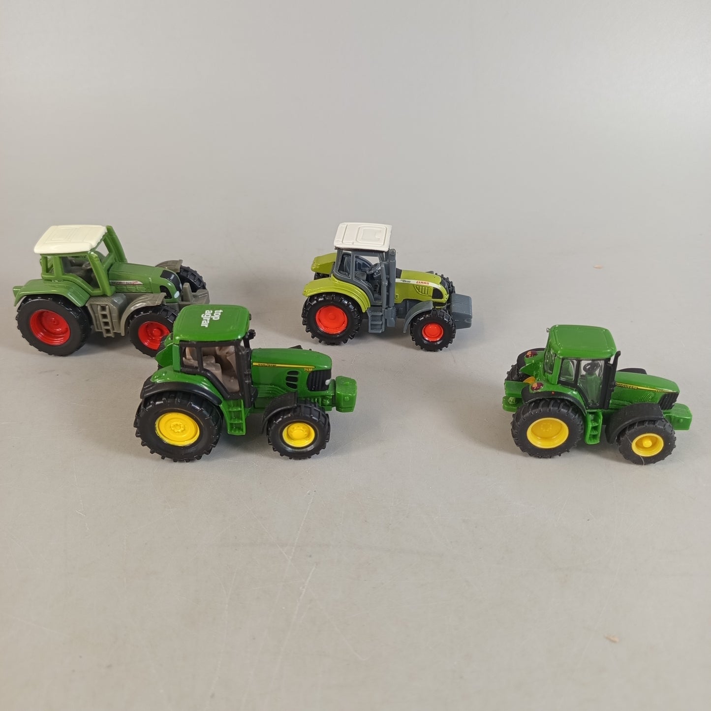 John Deere Bundle Landwirtschaft Set von 8 Traktoren & LKW