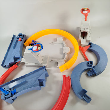 Hot Wheels Mario Kart Trackset - Bowsers Festung, mit OVP