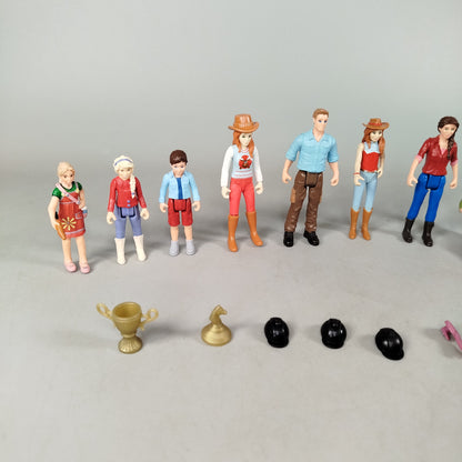 Schleich Bundle Pferdehof Set von 9 Figuren & Zubehör