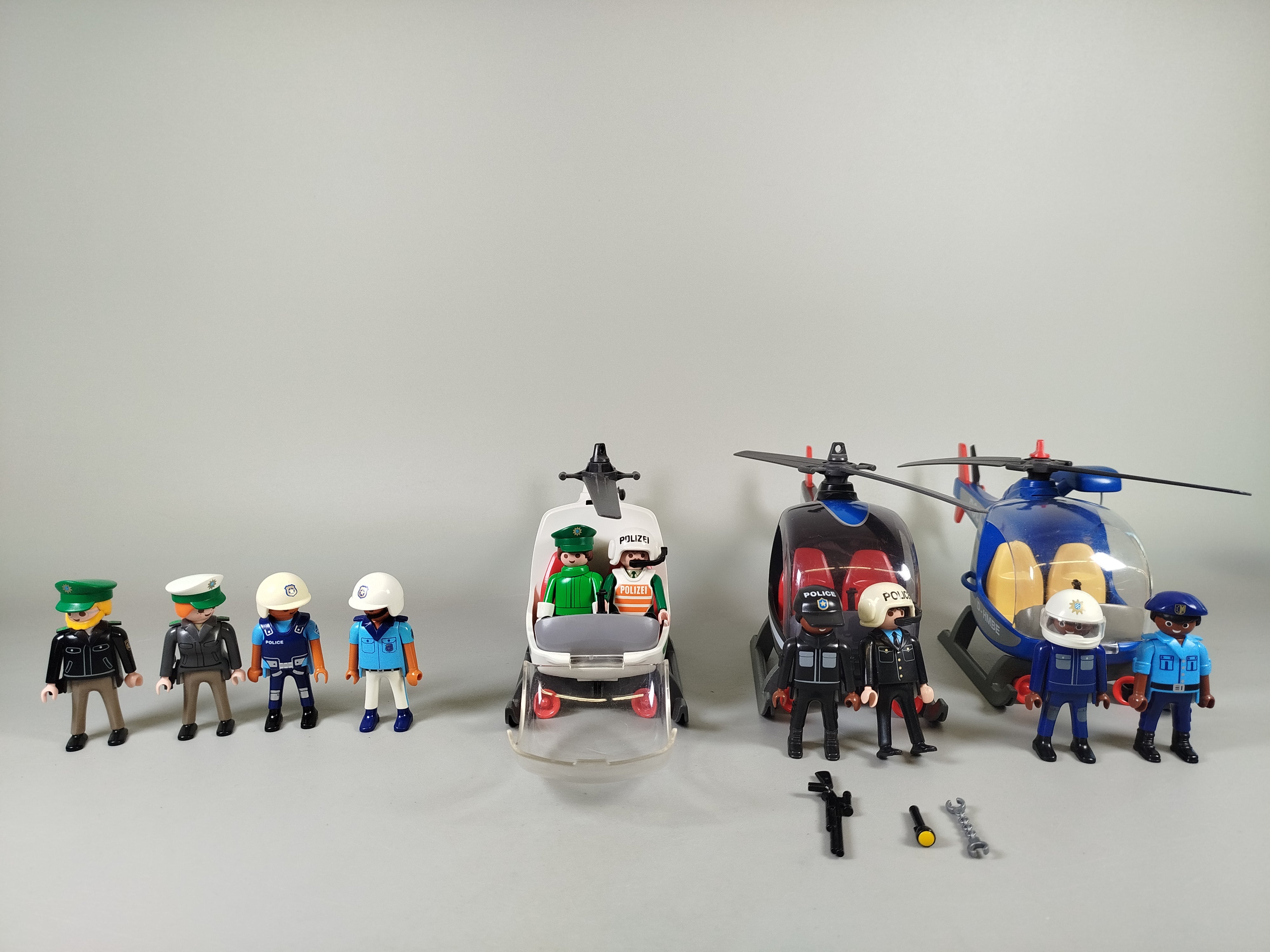Playmobil Polizei-Set mit Hubschraubern, Figuren, ca. 4,2 kg