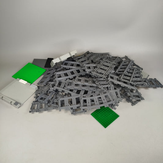 LEGO Eisenbahn Schienen & Zubehör Konvolut ca. 2 kg