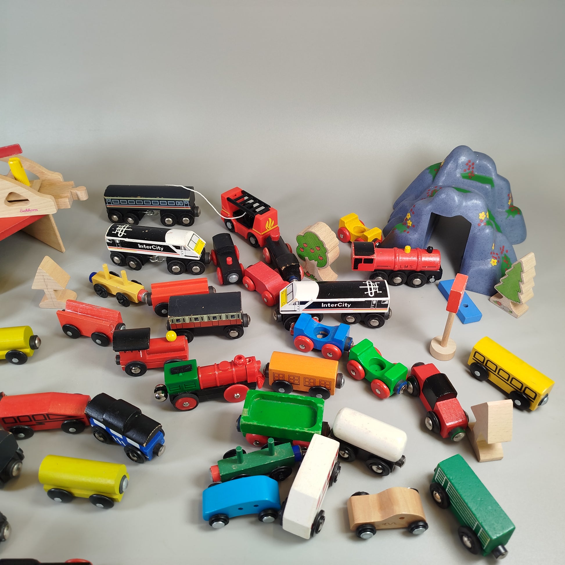 Holz Eisenbahnwelt Spielset – Züge & Schienen