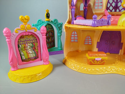 Disney Schloss - Sofia die Erste Set mit Möbel & Figur Amber