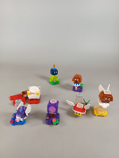 LEGO Bundle Super Mario 7x Figuren mit Plattformen