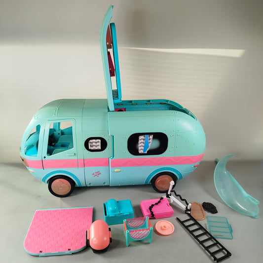 MGA L.O.L. OMG Glam N' Go Camper 502500 Puppenhaus