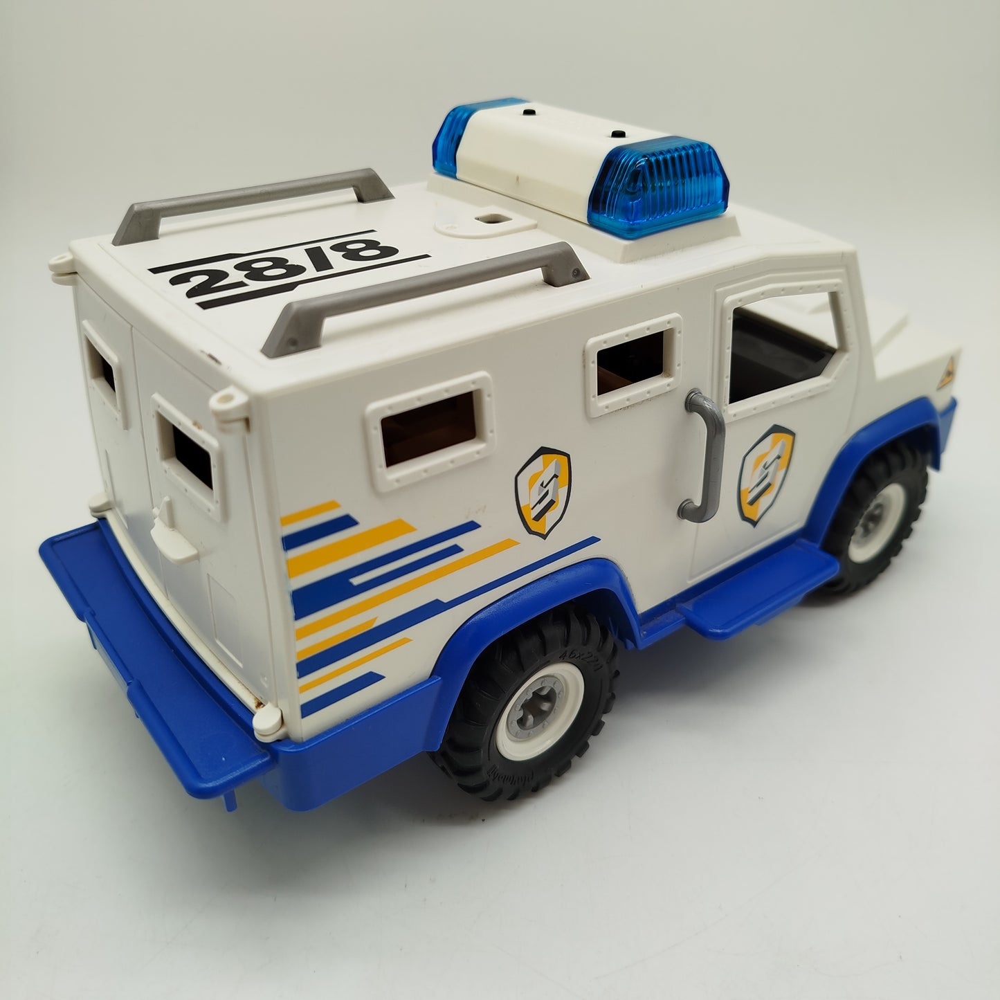 Playmobil Polizeifahrzeug mit 2 Figuren – Spielset