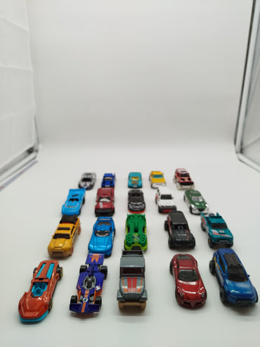Hot Wheels Miniaturauto Set von 20 Fahrzeugen