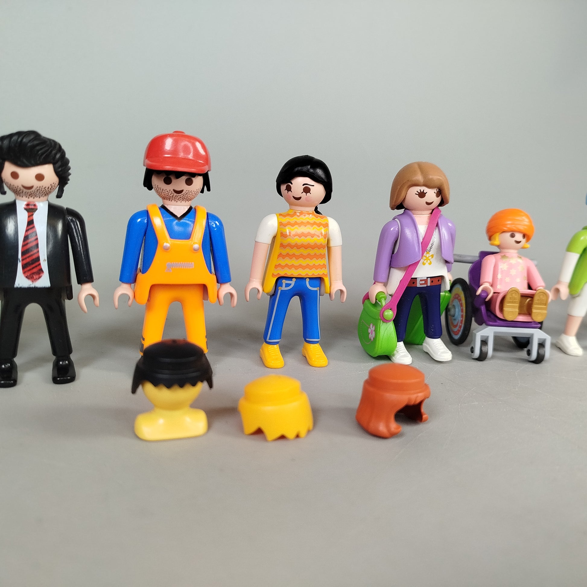 Playmobil Figuren Set von 12 Charakteren – gemischt aus verschiedenen Themen
