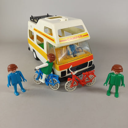 Playmobil Family Camper Wohnmobil 3258 mit Zubehör