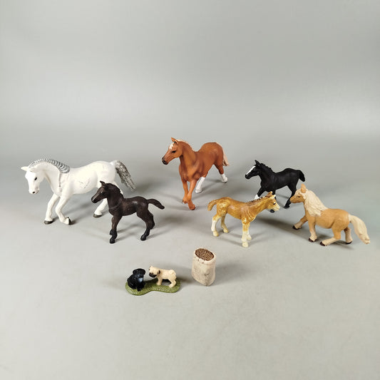 Schleich Bundle Pferde & Hunde 8x Tiere mit Zubehör