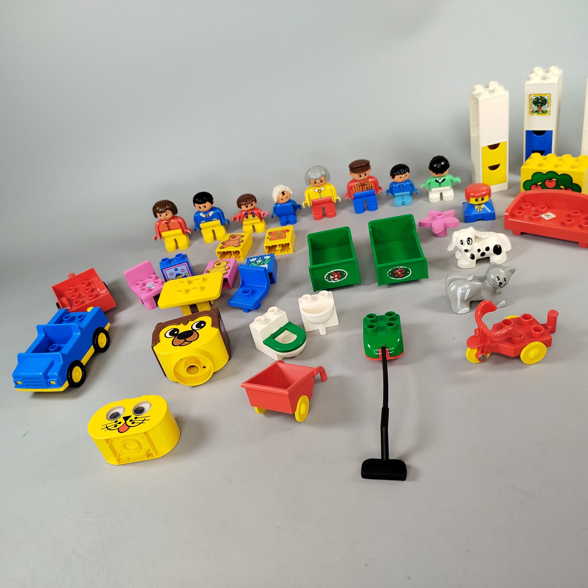 LEGO DUPLO Set – Figuren, Tiere & Möbel gemischt