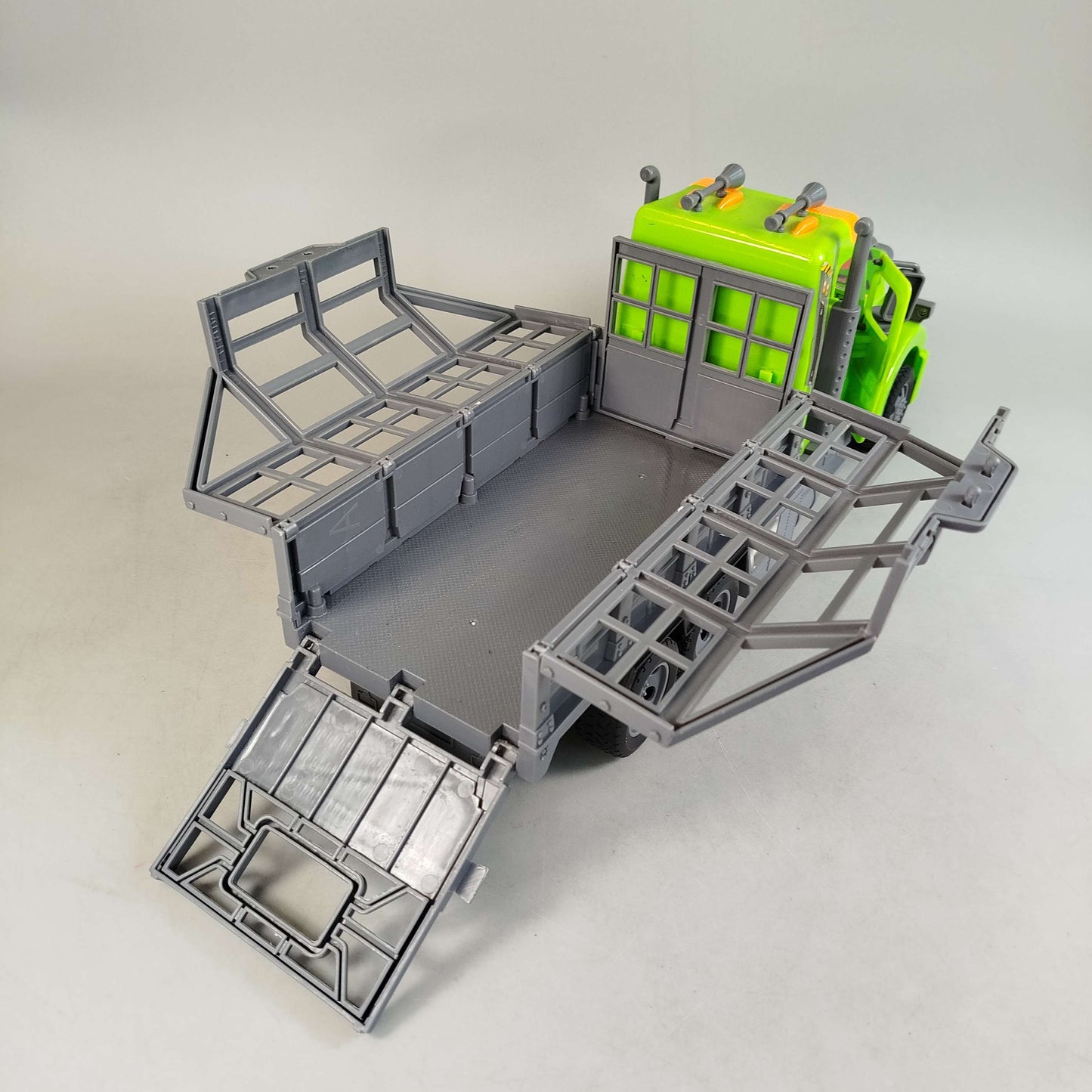 Dinosaur World Dino-Transporter mit Anhänger