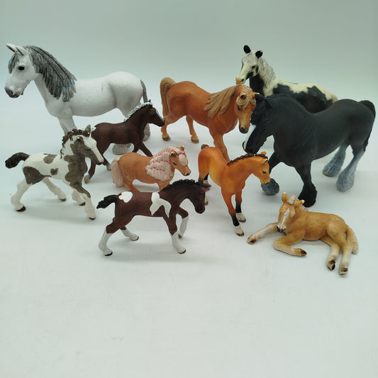 Schleich Bundle Pferde Set von 10 Figuren & Fohlen