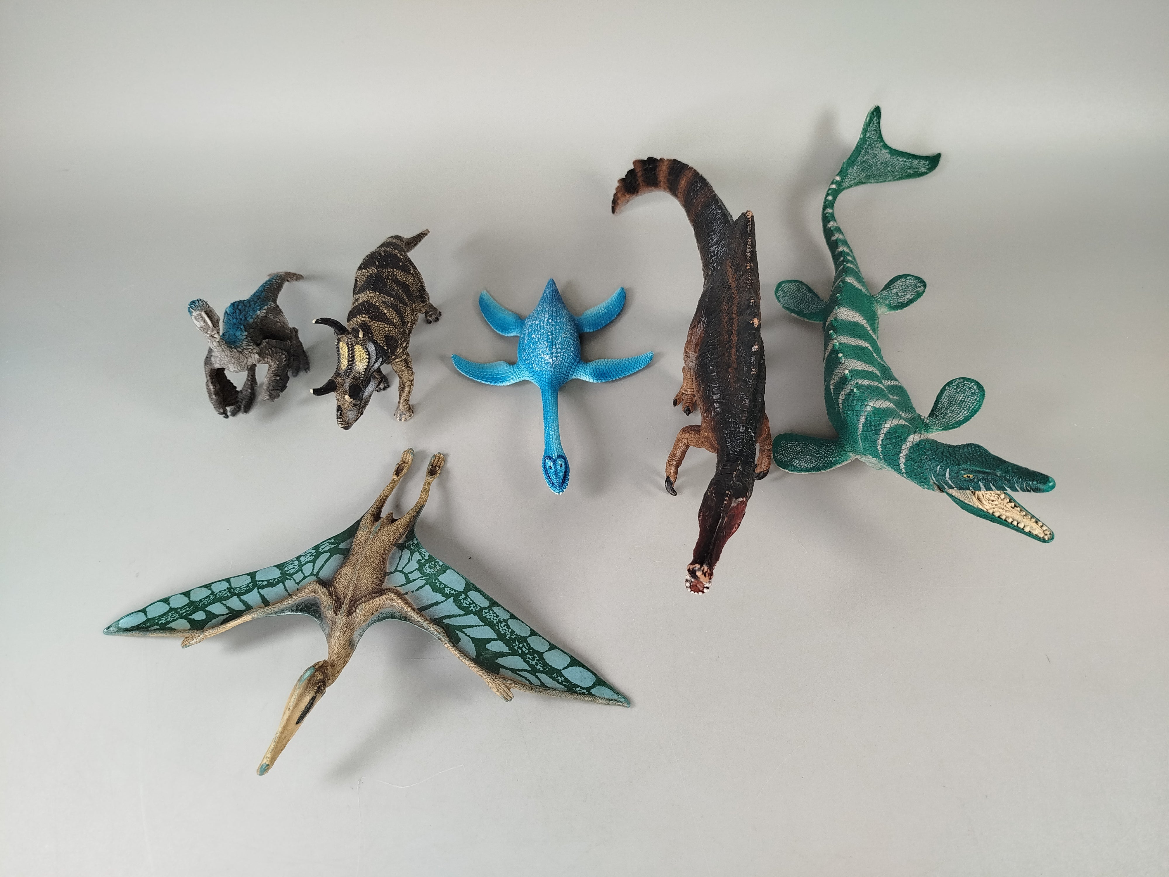 Schleich Dinosaurier Set von 6 Figuren – Spinosaurus, Mosasaurus u.a.