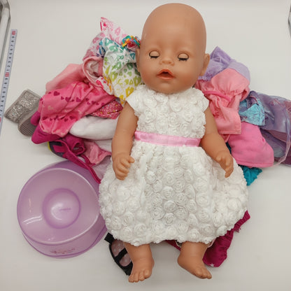 Zapf BABY born Puppe – mit Kleidung, Schuhen & Zubehör