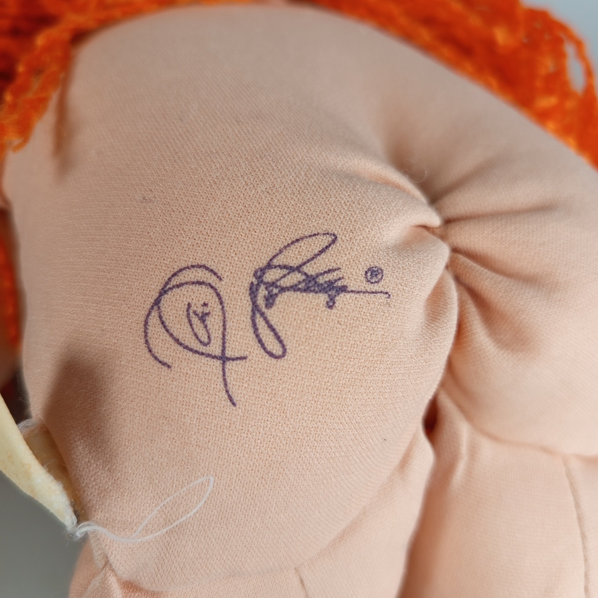 Mattel Puppe – weicher Stoffkörper & Vinylkopf, Set zum Kuscheln & Spielen