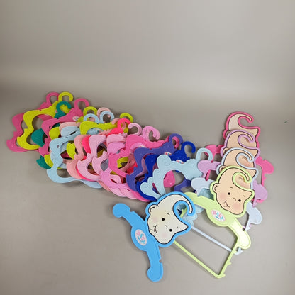 Zapf Creation Baby born Kleiderbügel-Set für Puppenkleidung – 28 Stück