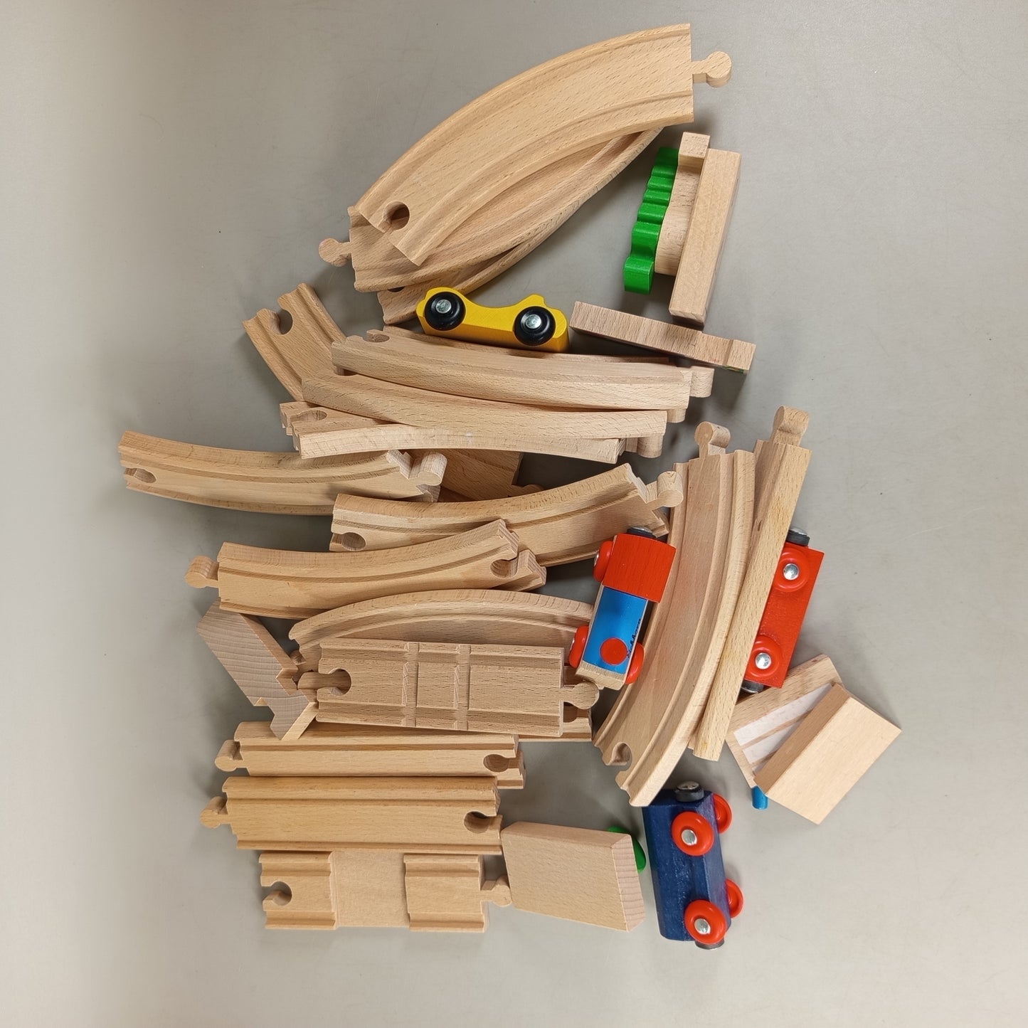 Bundle Holzeisenbahn Zug & Schienen