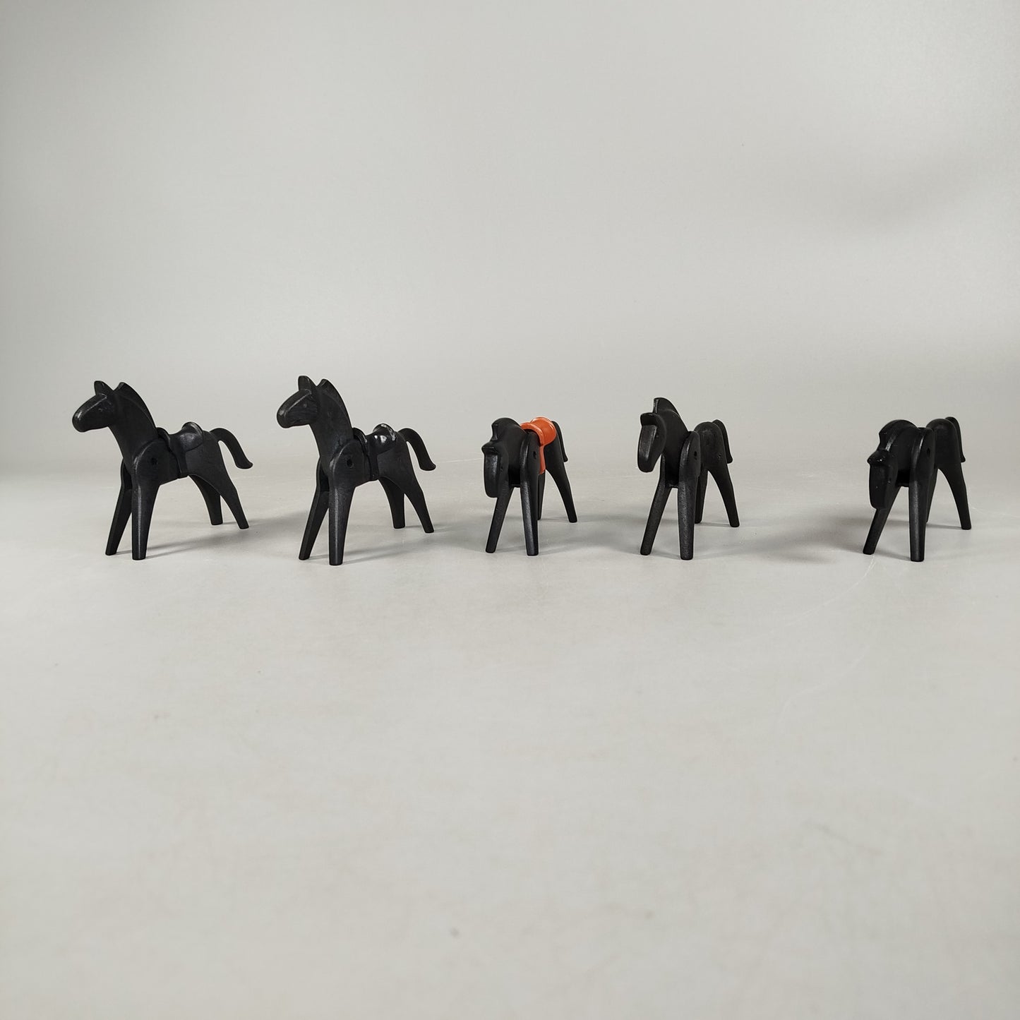 Bundle Playmobil Set von 13 Pferden, gebraucht, ab 3 Jahre 