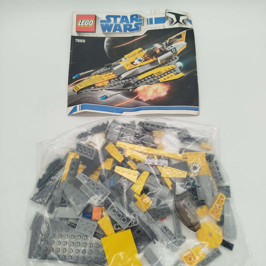 LEGO Star Wars 7669 Jedi Starfighter Set