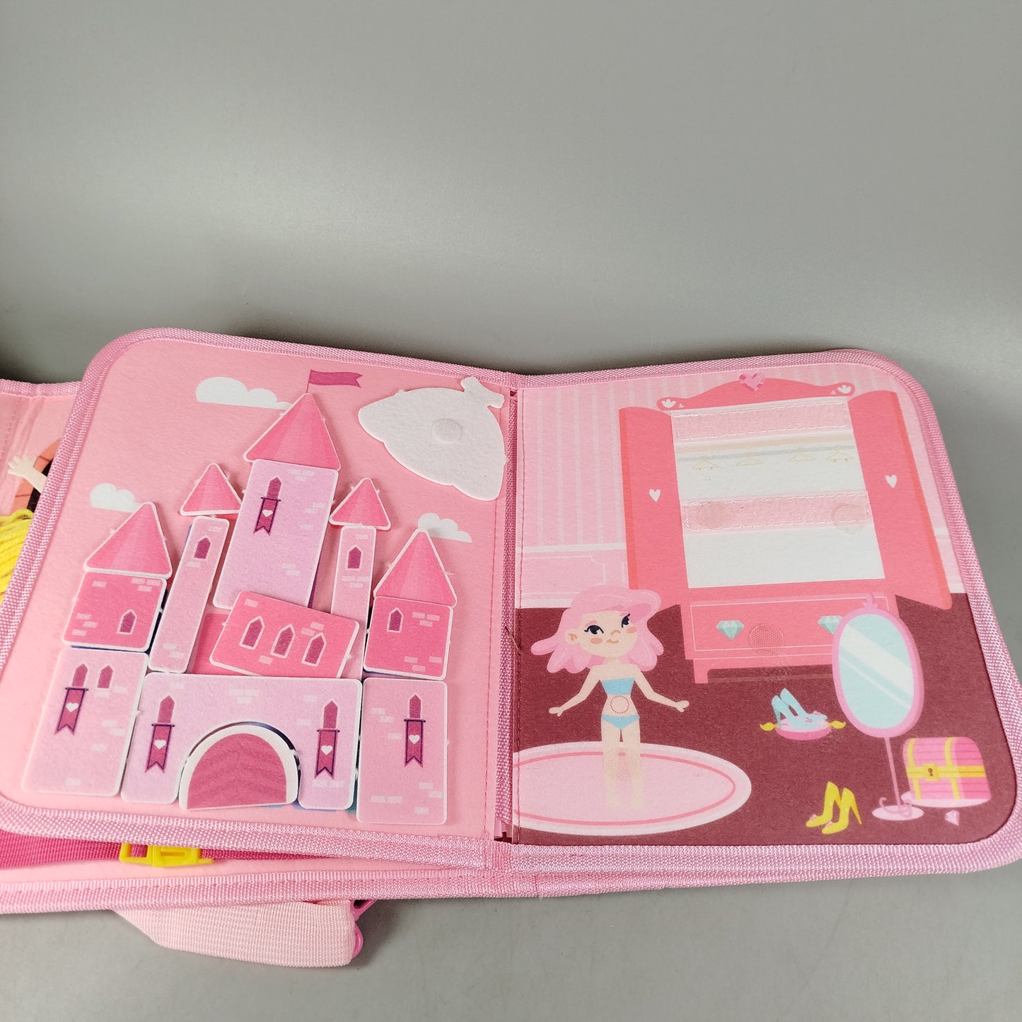 hahaland Busy Board Aktivitätsbuch, gebraucht, ab 2 Jahre 