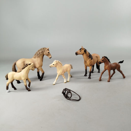 Schleich Bundle Pferde 5x Pferdefiguren & Zubehör