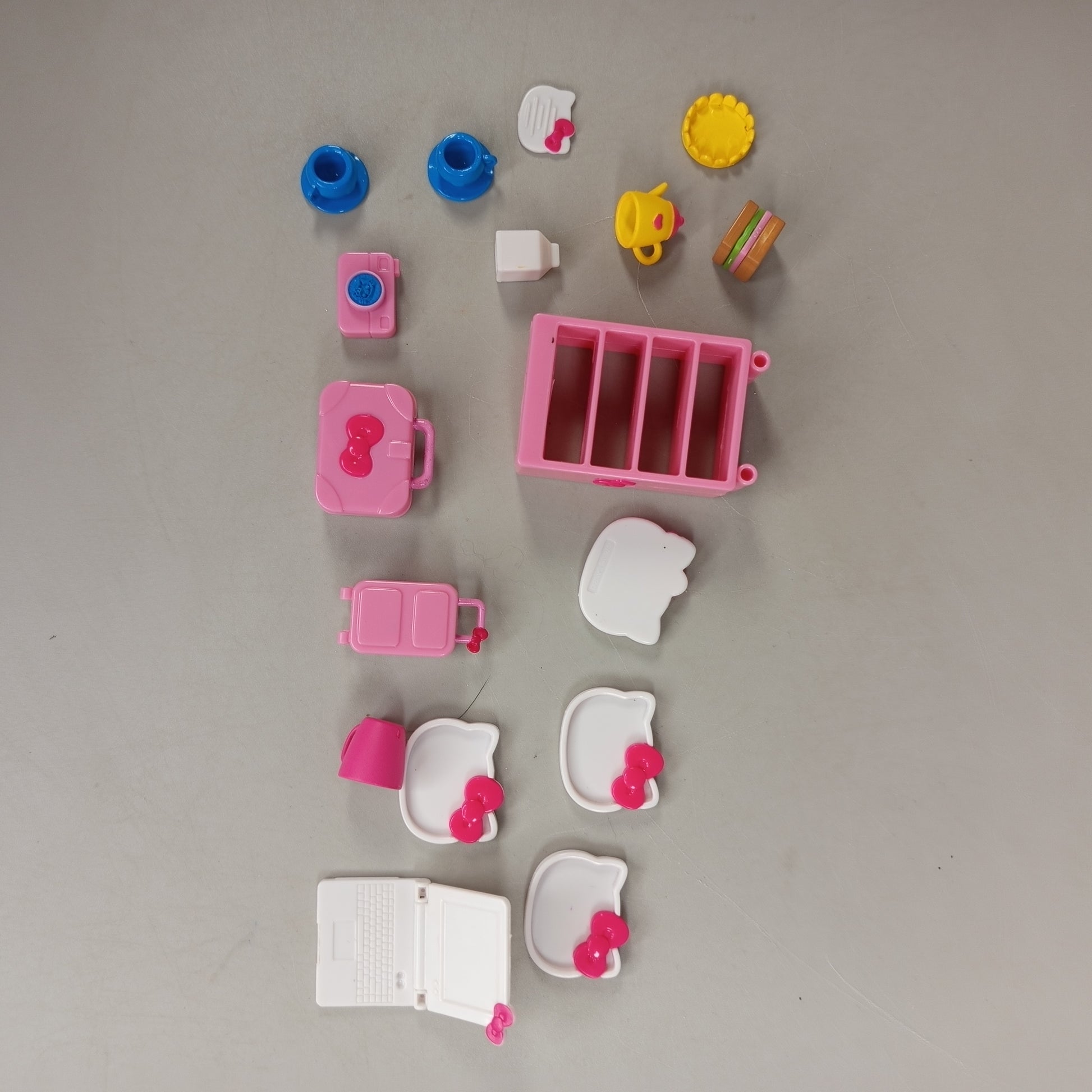 Hello Kitty Flugzeug-Spielset mit Figuren & Zubehör