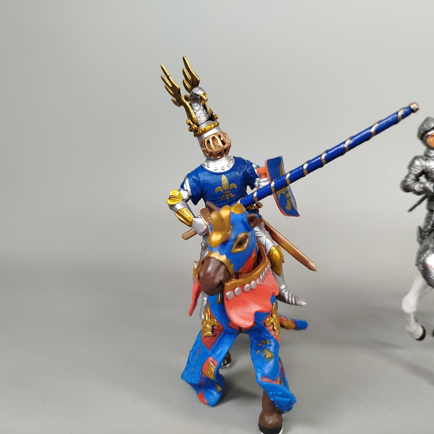 Papo Ritterfiguren Set von 3 – Mittelalterliche Ritter zu Pferd