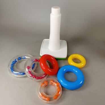 Hape Bundle Set von 2 Stapelspiel & Klopfbank mit Xylophon