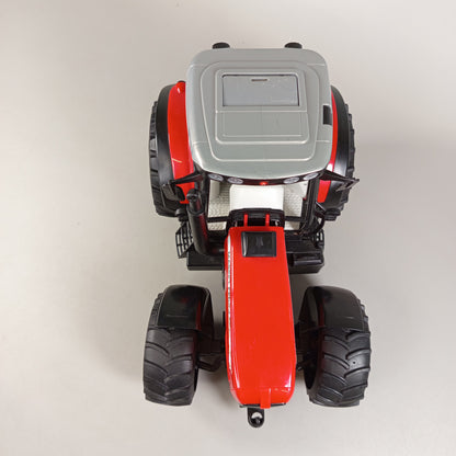 Massey Ferguson Traktormodell 7480 – detailreiches Sammlerfahrzeug