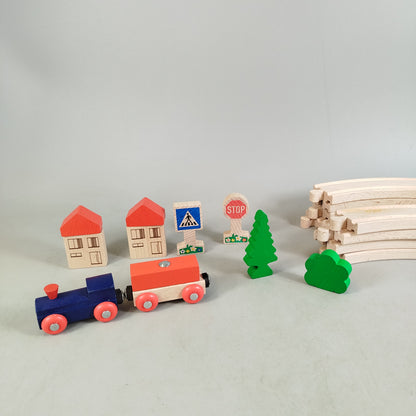 Holzeisenbahn Zugset mit 8 Kurven & Zubehör