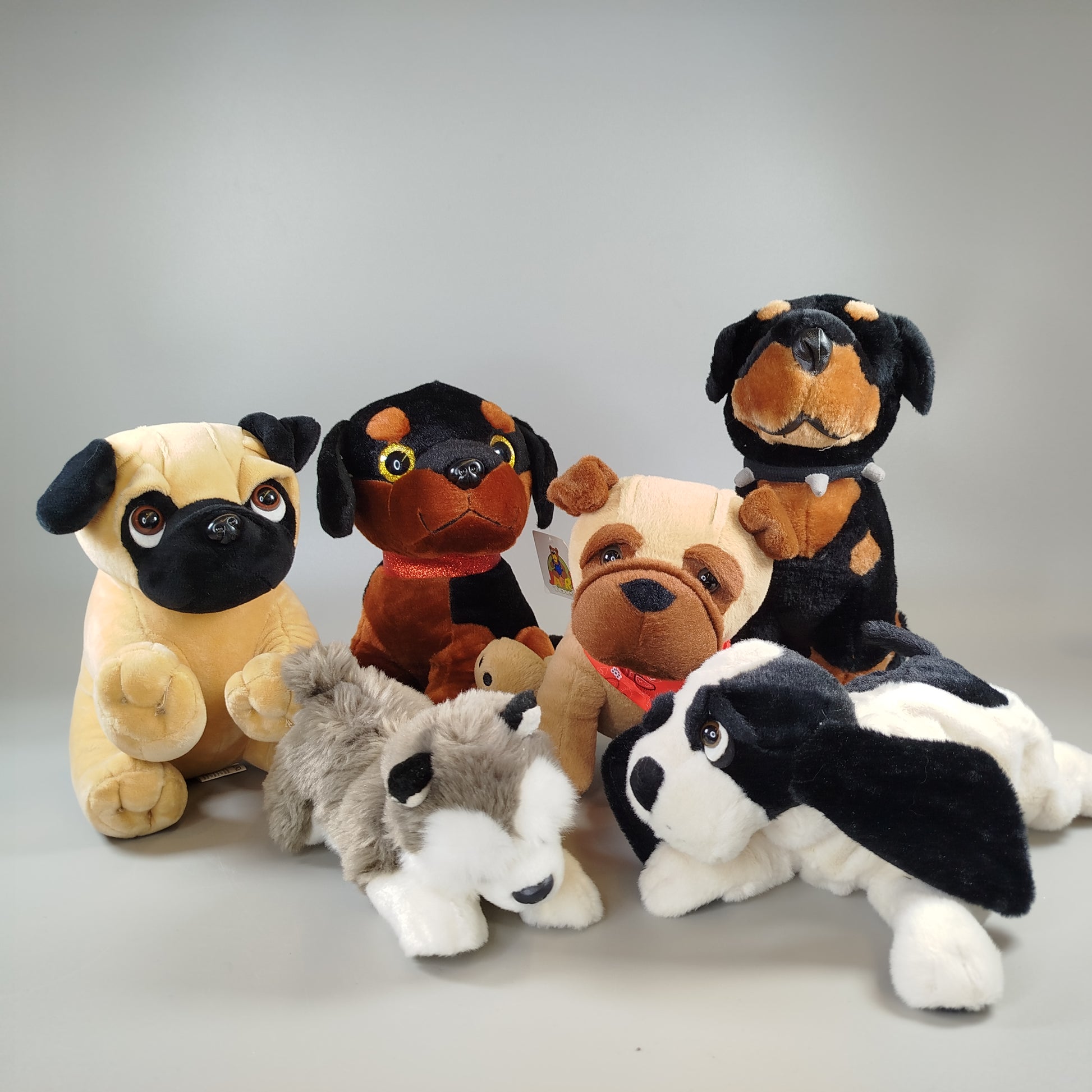  Stofftiere- Verschiedene Hunderassen - Set von 6
