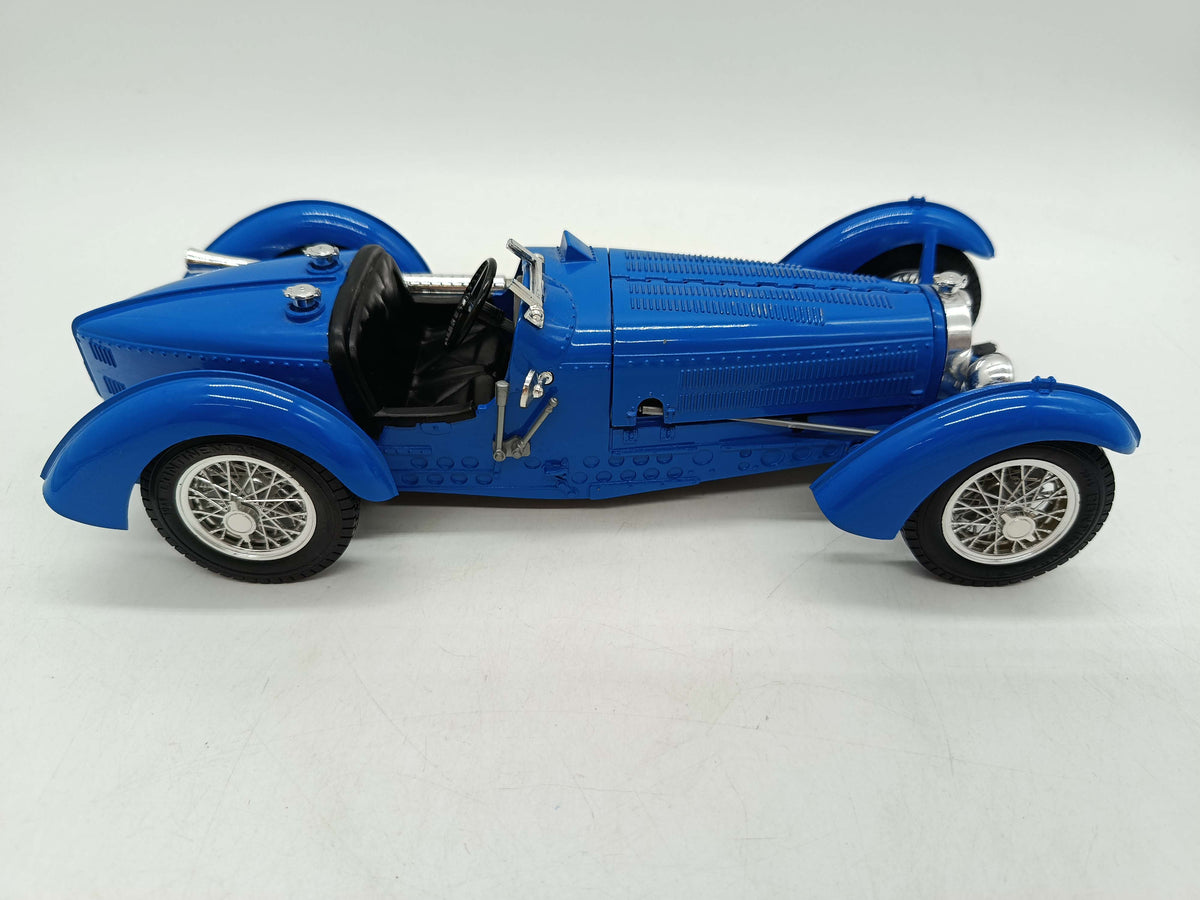 Burago Bundle Mercedes 300 SL & Bugatti Type 59 Set von 2 Modellautos