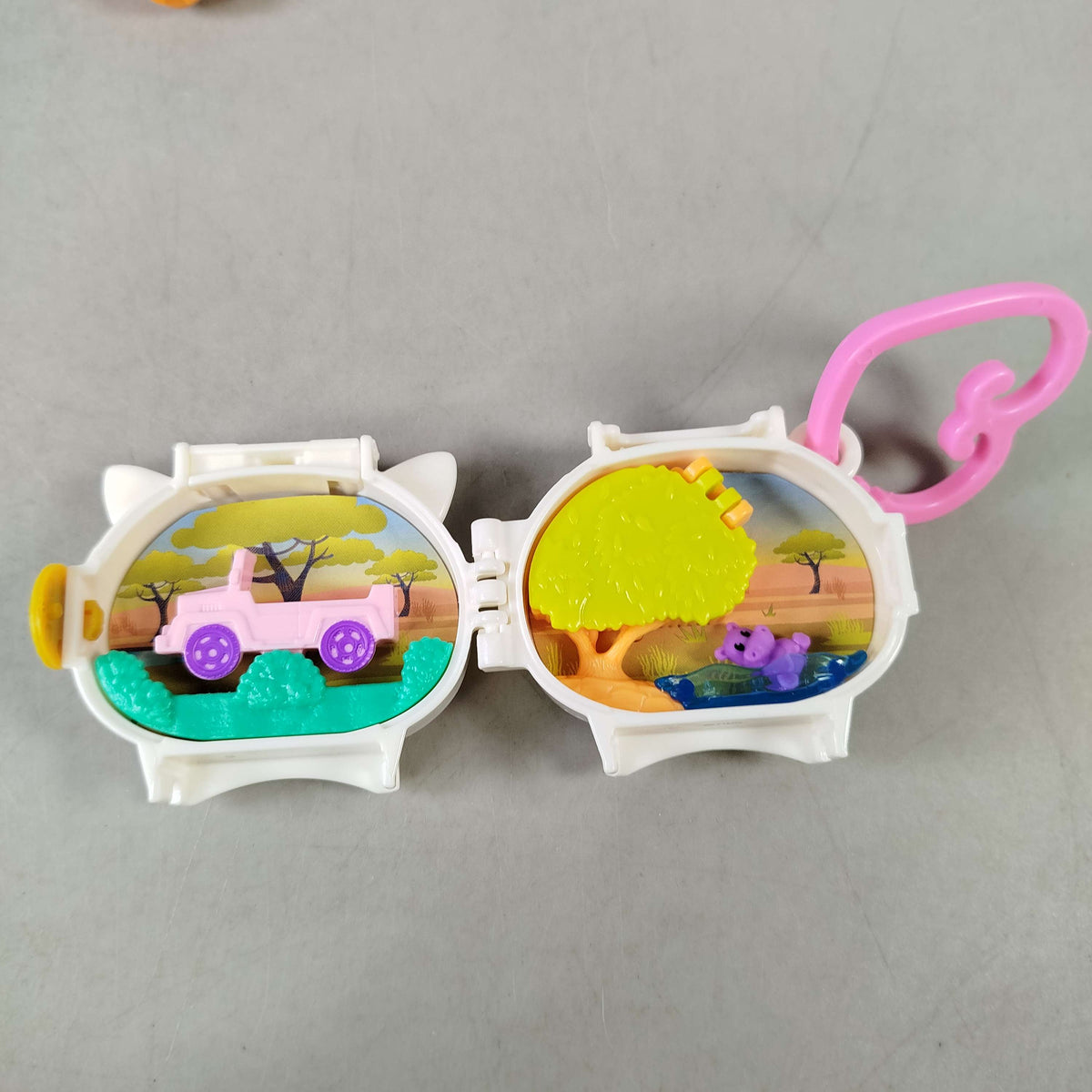 Mattel Bundle Polly Pocket Set von 8 Kompakt-Spielwelten