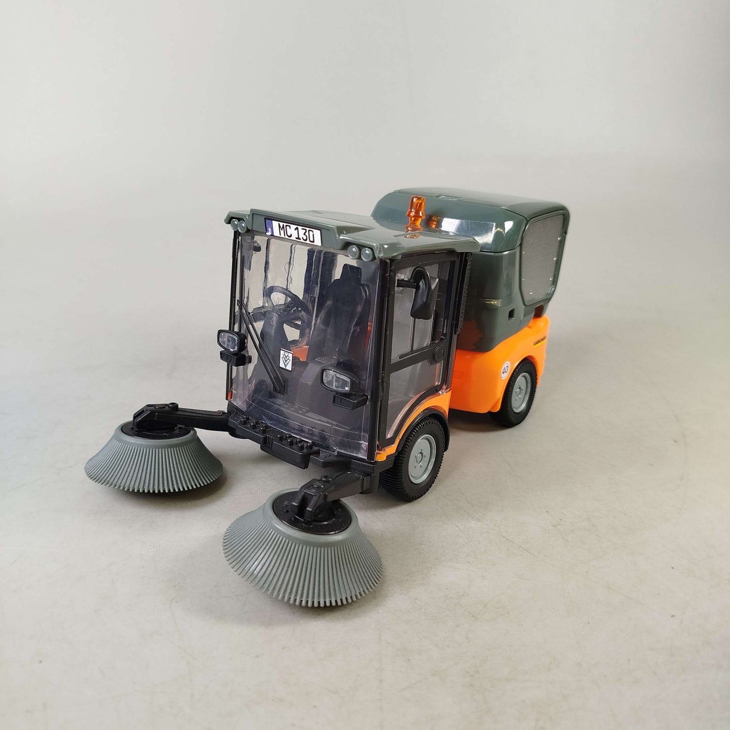 Dickie Toys Straßenkehrmaschine MC 130 Modellauto