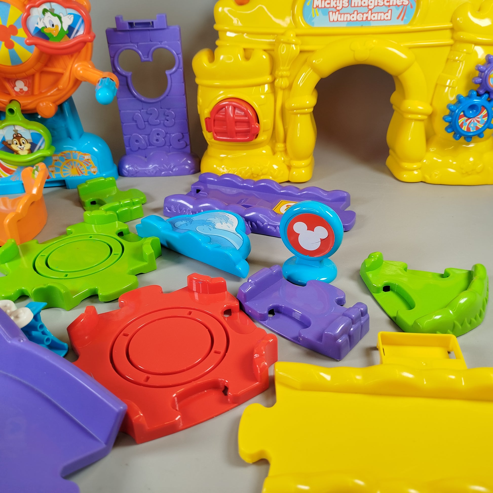 VTech Disney Tut Tut Baby Flitzer – Mickys magisches Wunderland Set