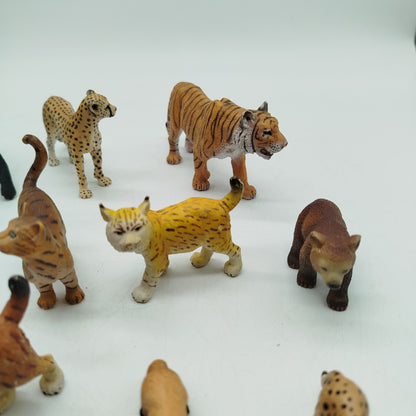 Schleich Bundle Set von 14 Tierfiguren